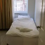 Simon