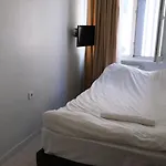Simon