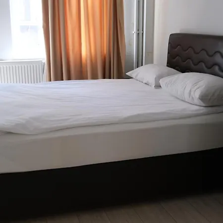 Simon * Provincia di Istanbul